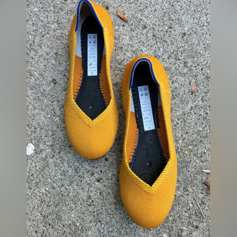 Rothy’s Marigold Flat size 7 - used